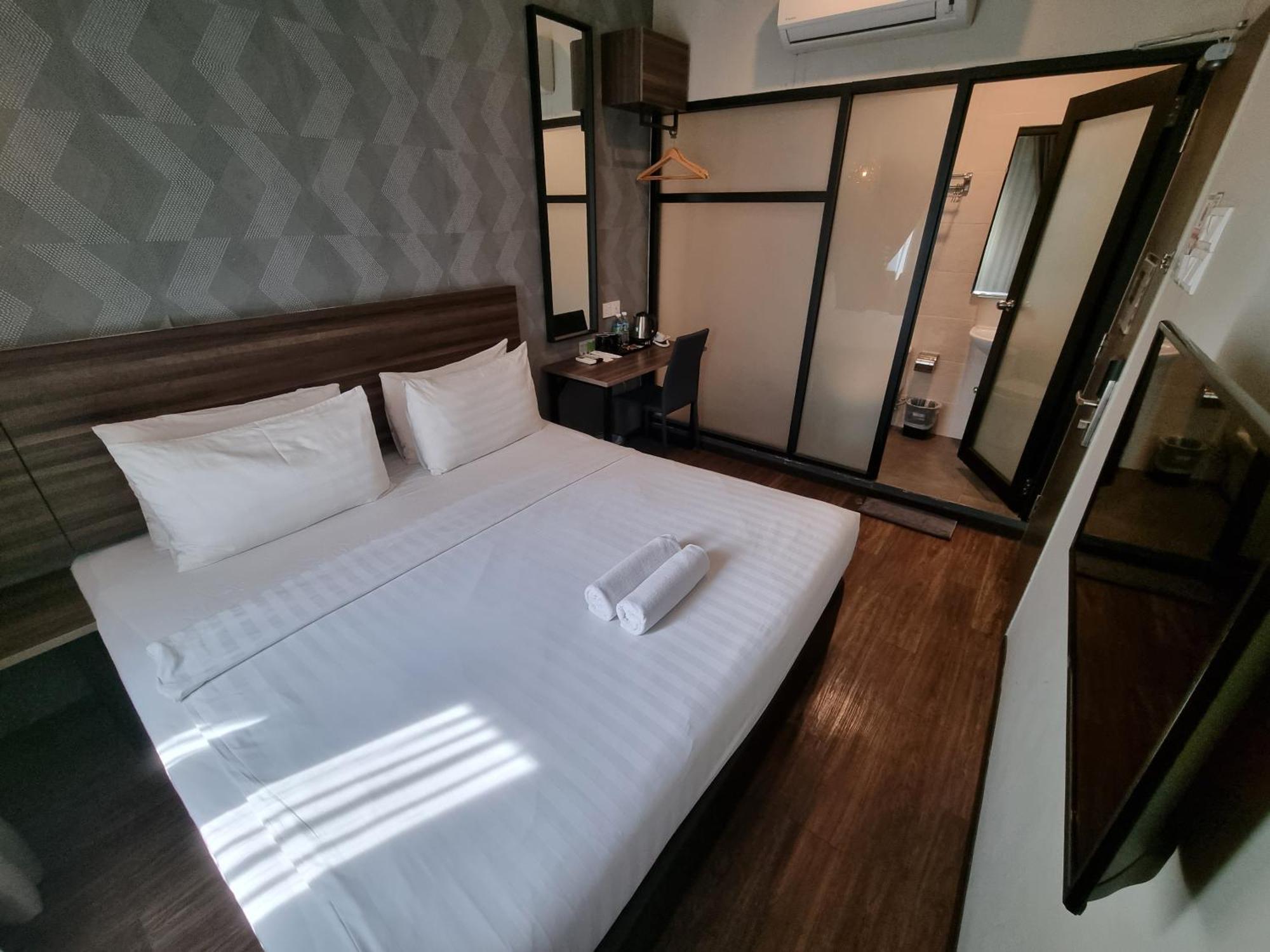 The Square Hotel Скудай Екстер'єр фото