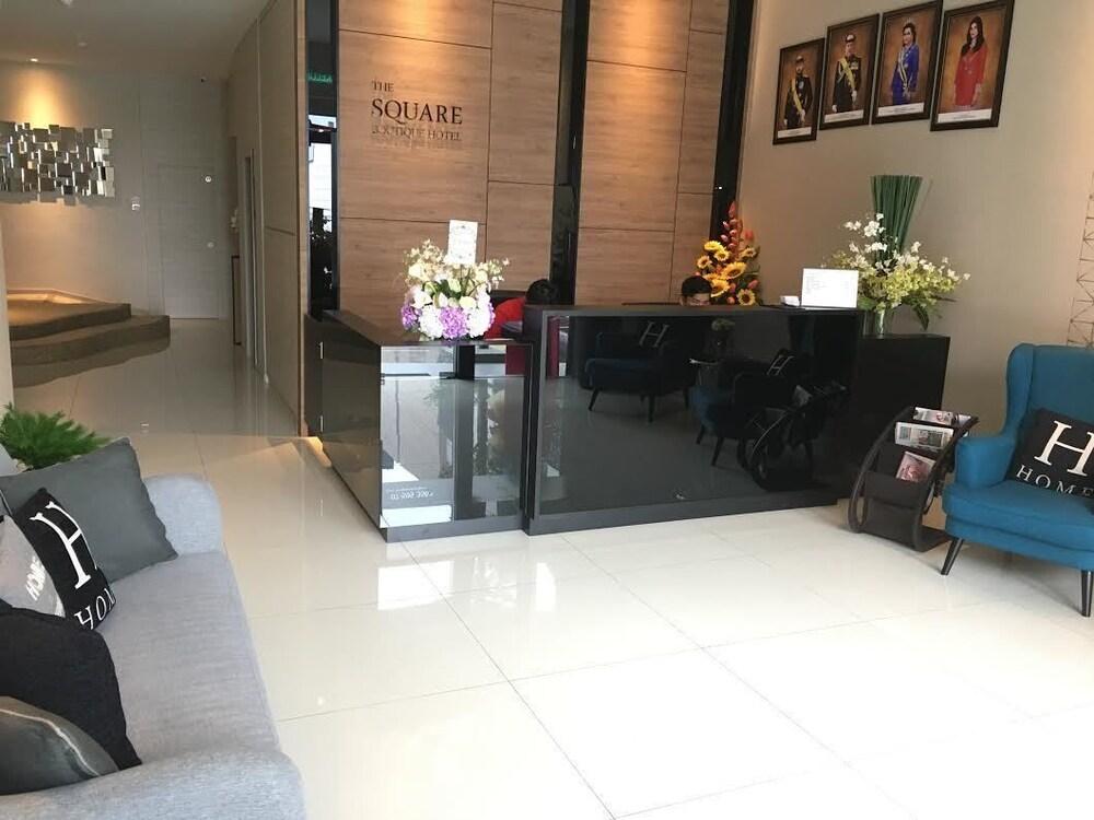 The Square Hotel Скудай Екстер'єр фото