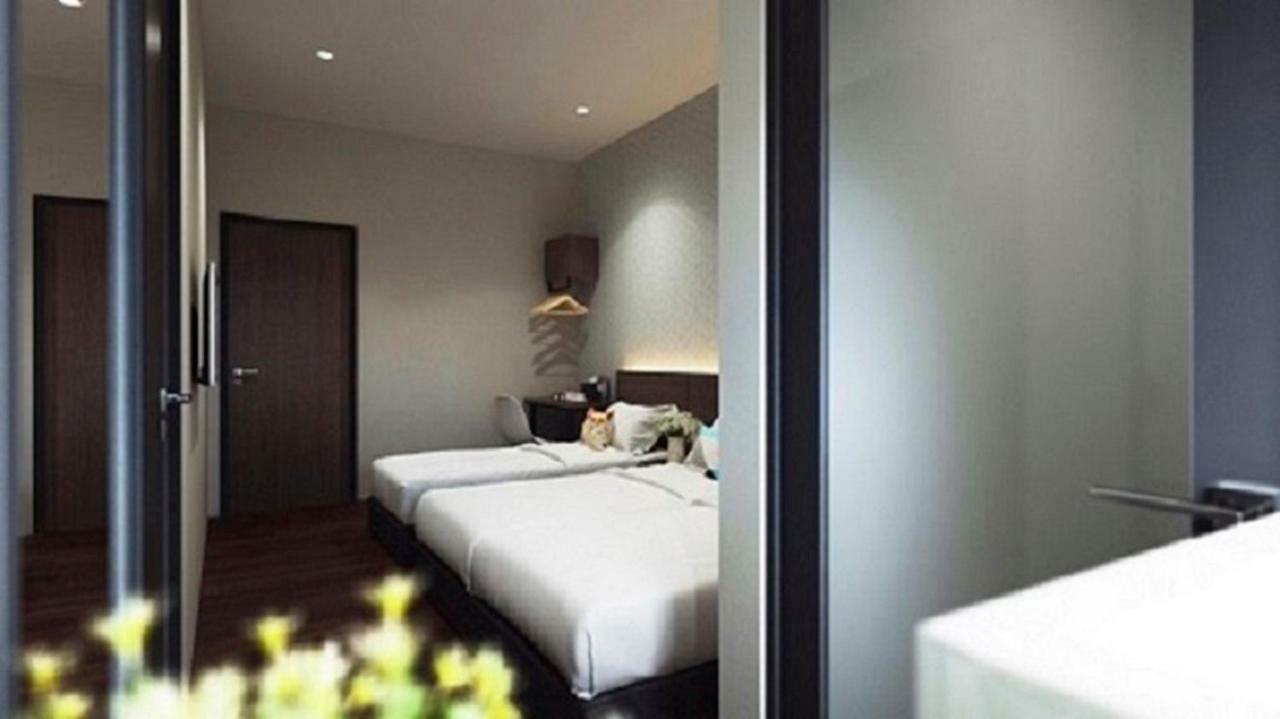 The Square Hotel Скудай Екстер'єр фото